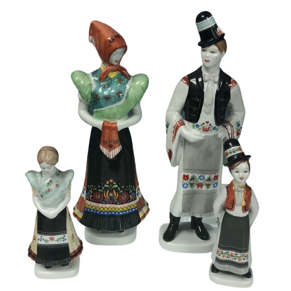 Vintage Hollohaza Hungarian Figurines Family 12”...